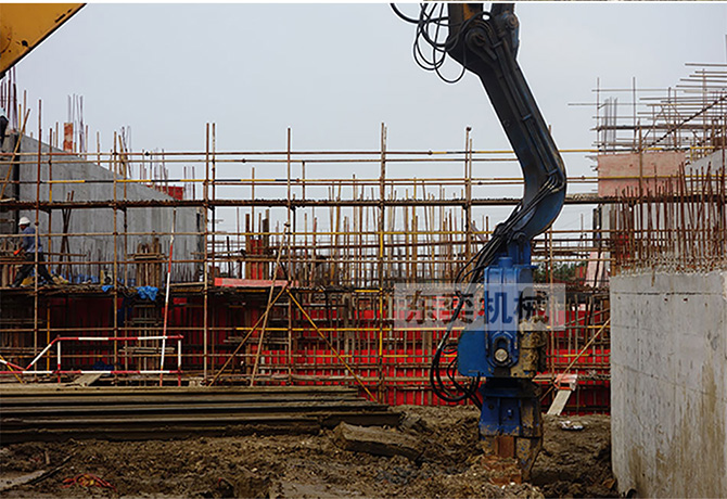 最新打樁工人招聘，行業(yè)現狀透視與各方觀點探討，個人立場表達