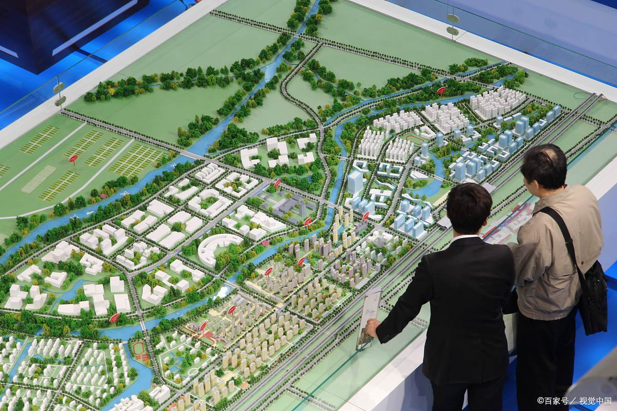 明覺2024最新規(guī)劃，家的溫馨與友情紐帶，未來生活的奇妙展望