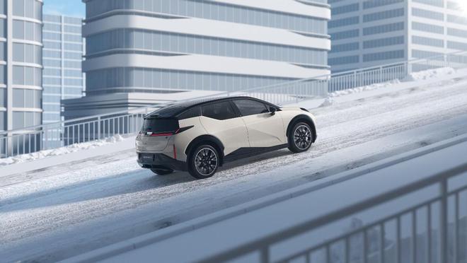 ??重磅來襲！2024最新款小車，時(shí)尚與科技的完美結(jié)合?