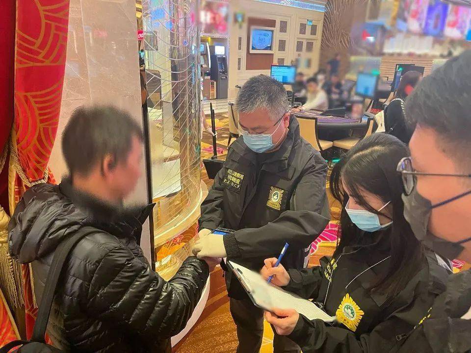 2024澳門六開彩免費(fèi)公開,實(shí)踐調(diào)查說明_愉悅版72.396