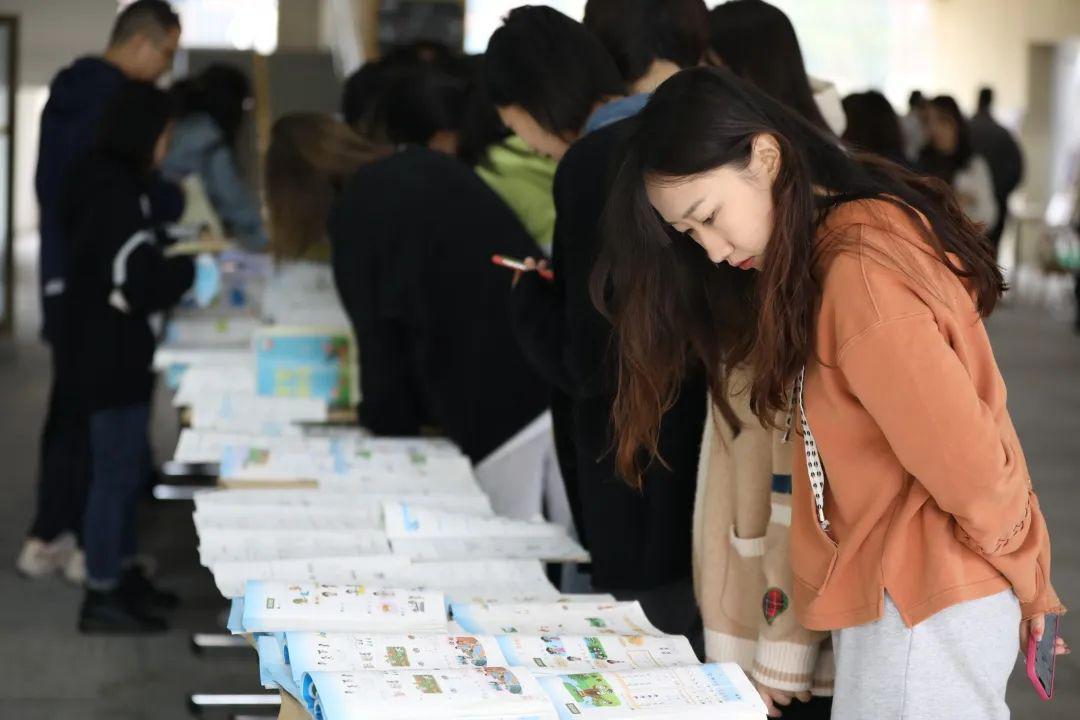 互動作業(yè)最新版本下載指南，輕松獲取最新學(xué)習(xí)資源