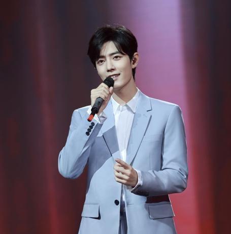 肖戰(zhàn)最新應(yīng)援點亮科技之光，新品璀璨，生活因你而精彩