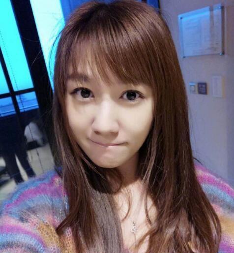 小蒼最新直播，探秘小巷獨特風味小店之旅