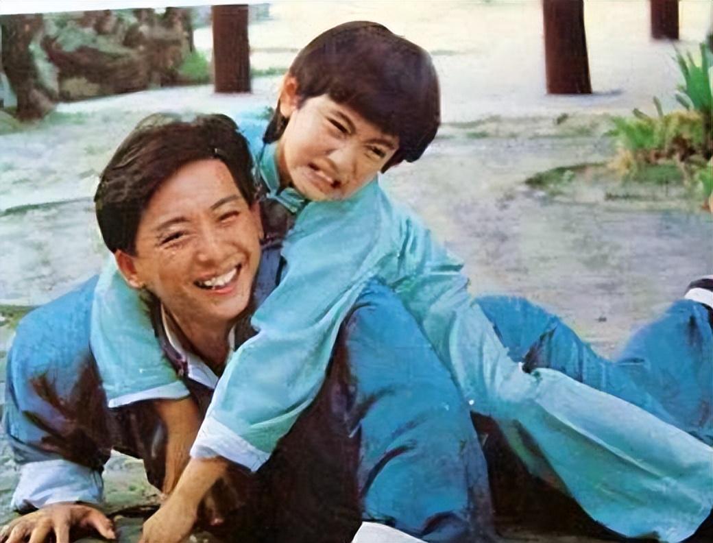 草婚社區(qū)最新,草婚社區(qū)最新，溫馨日常的趣事與情感紐帶