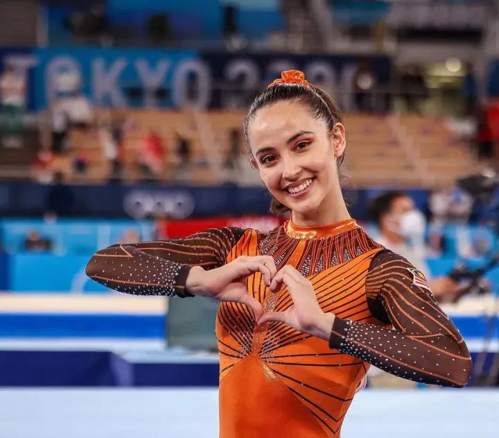 最新法拉女神與大自然美景的邂逅，內(nèi)心平和的追尋