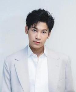 泰國(guó)男演員，銀幕與人生的勵(lì)志之旅