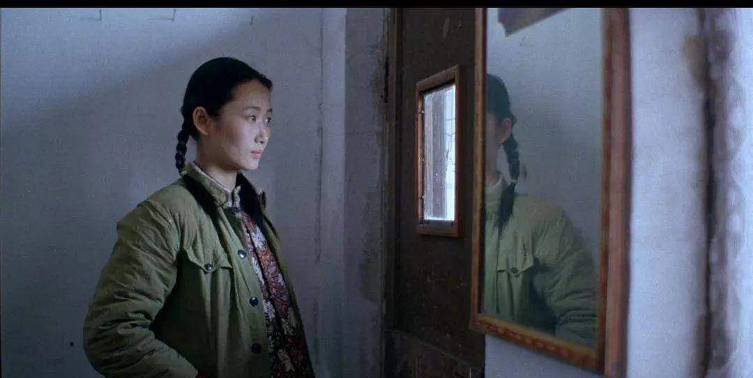 演員任逍遙，舞臺與銀幕的魅力人生探索