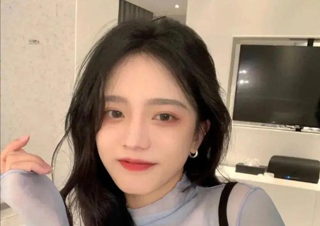 最新長發(fā)美女視頻，心靈與自然的絕美之旅