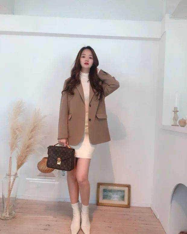 韓國新晉女主播作品探秘與欣賞，領(lǐng)略精彩瞬間