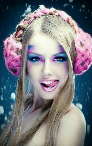 最新另類女生美圖，時(shí)尚潮流的多元表達(dá)風(fēng)采