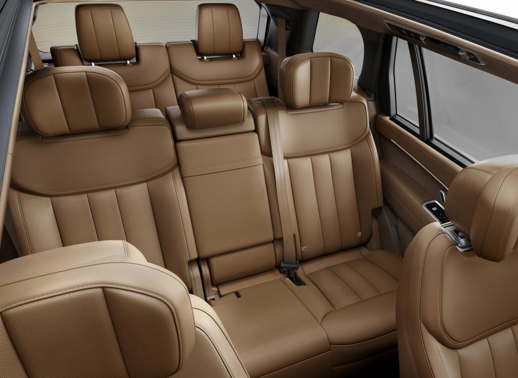 全新攬勝亮相,全新攬勝亮相，小巷中的隱藏寶藏，探索未知的獨(dú)特風(fēng)情！