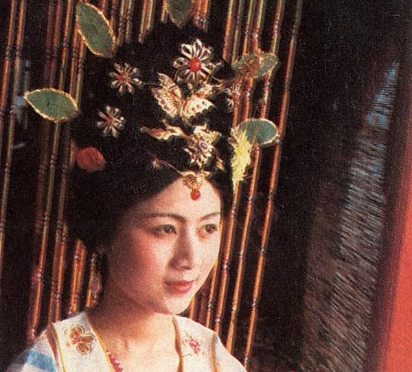 演員馬蘭圖片集，展現(xiàn)風(fēng)采的劇照欣賞