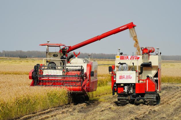 最新農(nóng)業(yè)機械探秘，小巷深處的農(nóng)業(yè)黑科技揭秘