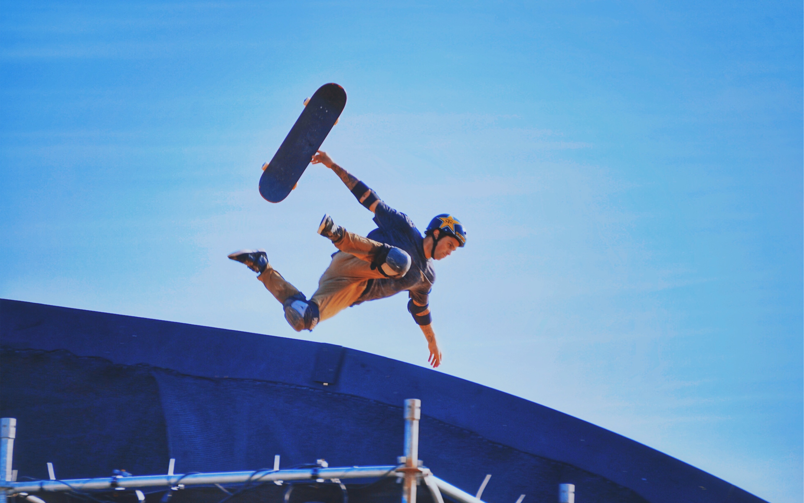 極限滑板比賽全程指南，從入門(mén)到精通的步驟教程