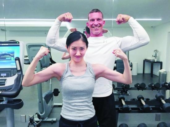 景甜專訪星光璀璨，展現(xiàn)時(shí)代影響力