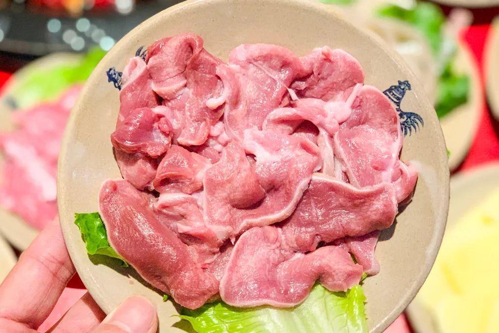 小巷深處的最新火鍋菜品，味覺盛宴的驚喜探索