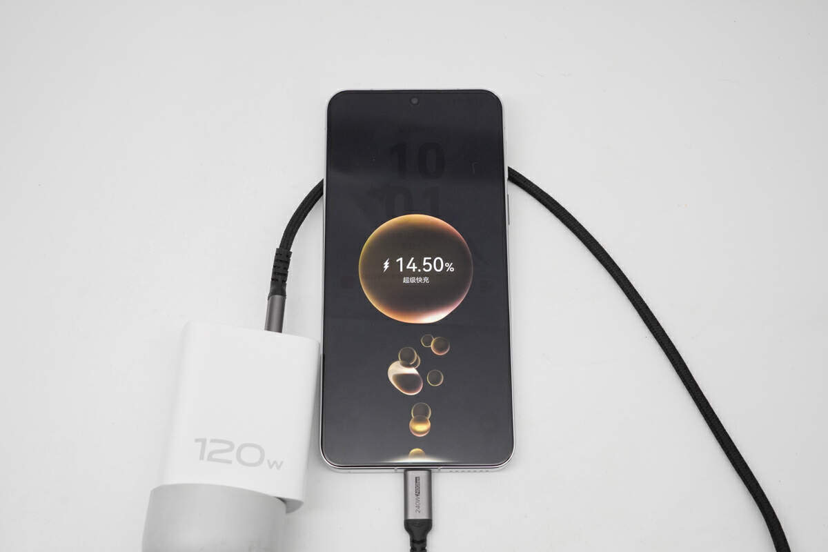 最新快充技術(shù)革新引領(lǐng)未來能源革命，極速充電體驗開啟新篇章