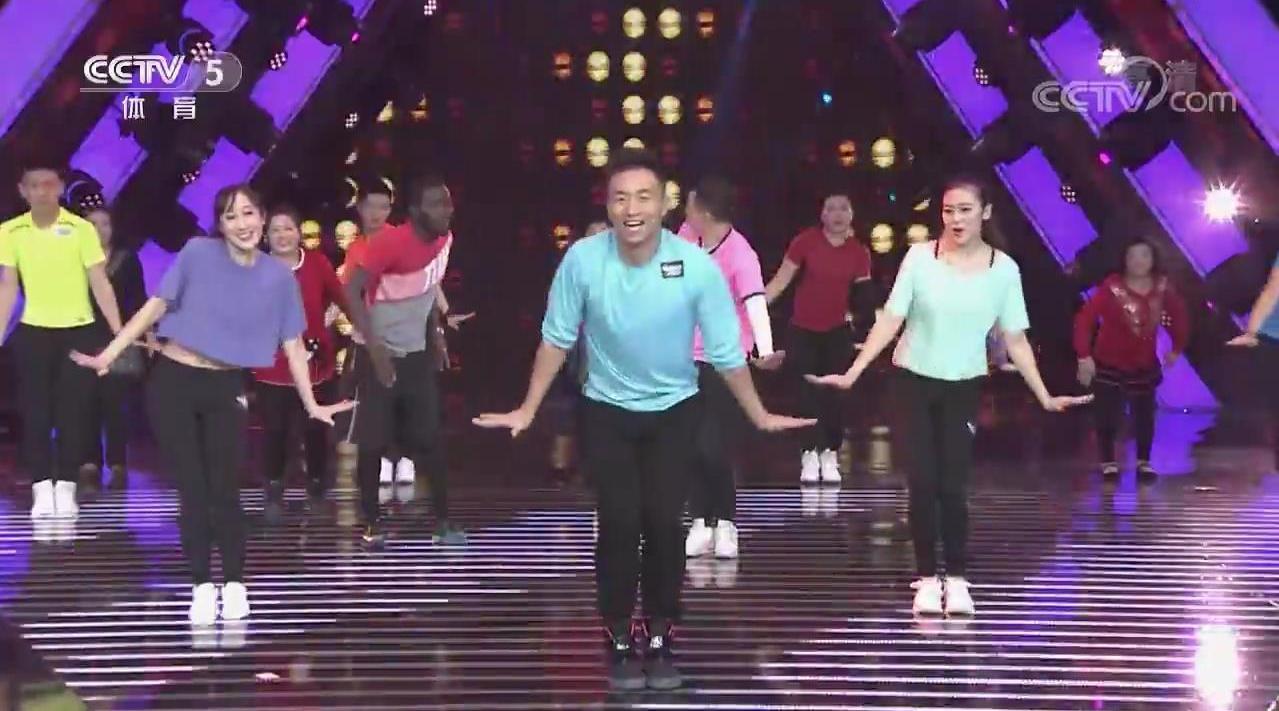 王廣成最新健身舞，小巷深處的舞動魅力