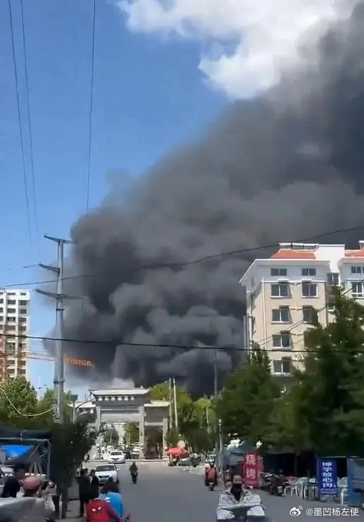 煙臺大火最新動態(tài)，力量與希望的展現(xiàn)——變化中的自信與成就感