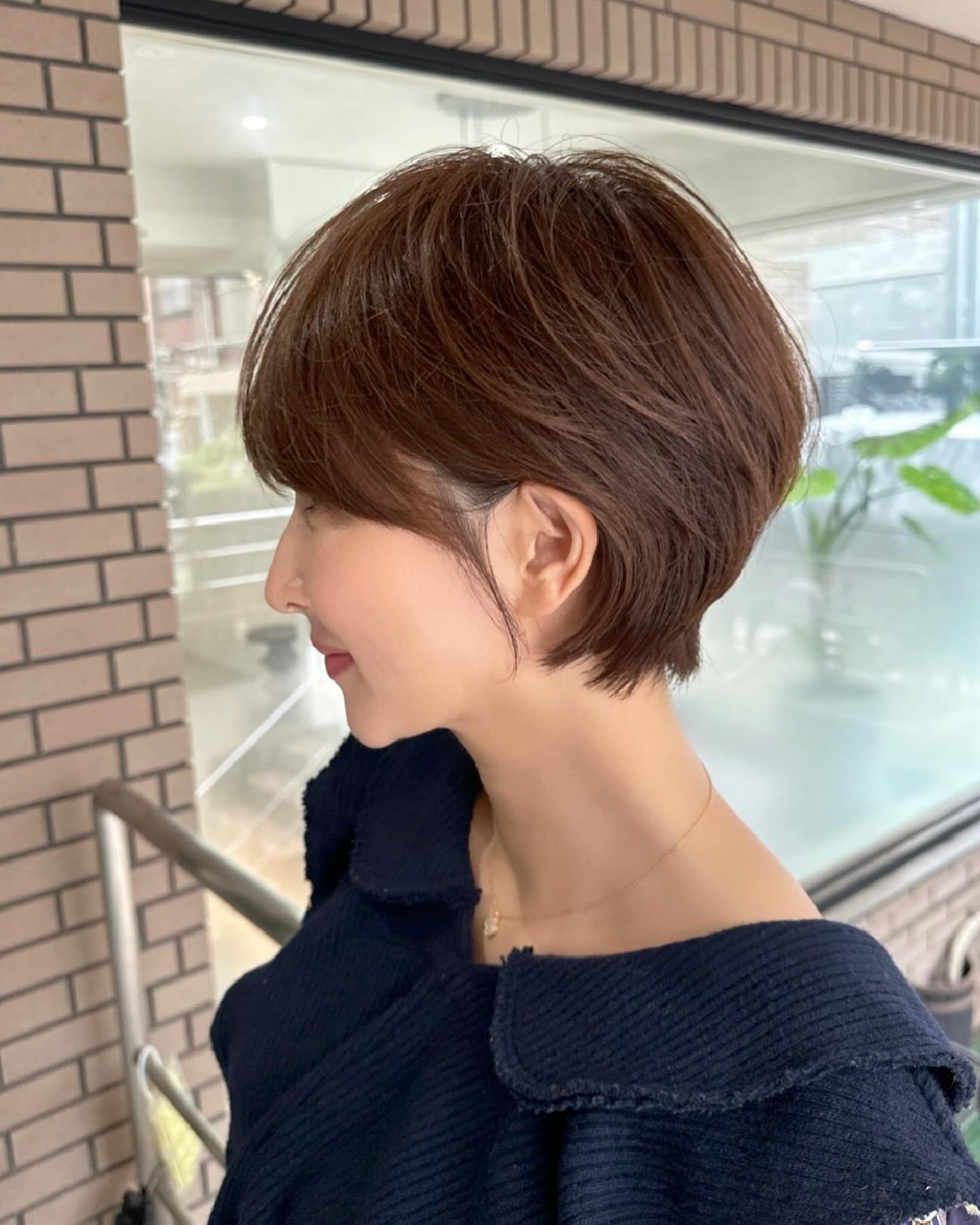 溫馨日常中的短發(fā)奇緣，愛(ài)的紐帶與最新發(fā)型圖片分享