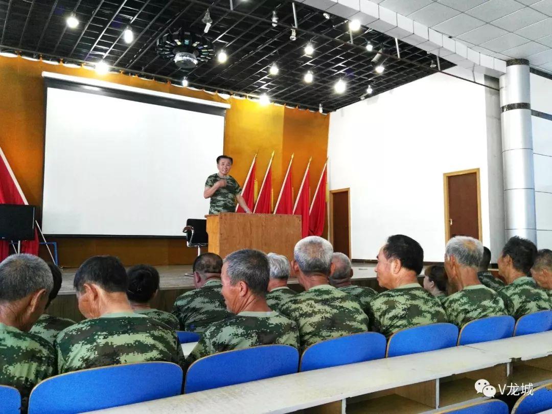 小巷深處的軍迷天堂，最新軍情新聞揭秘