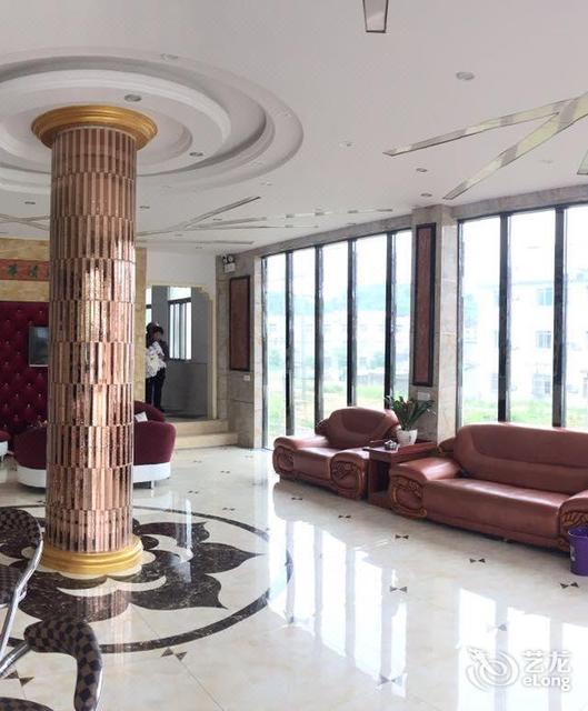 安慶華清池最新頭牌，時(shí)尚與休閑的完美交融