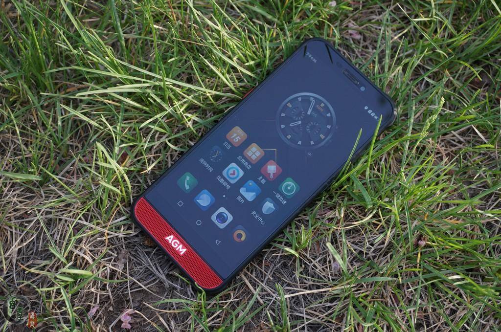 重磅新品手機(jī)亮相，科技魅力一網(wǎng)打盡！