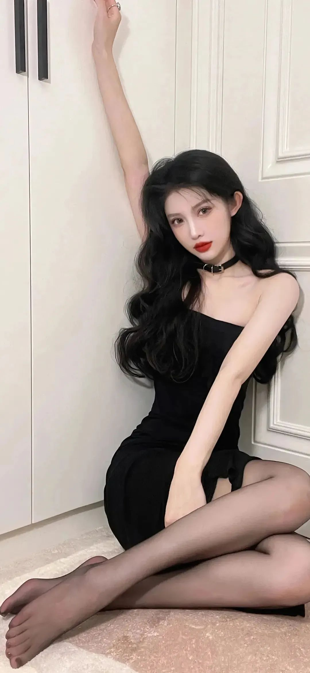 時(shí)尚美女圖片精選，最新潮流盡收眼底