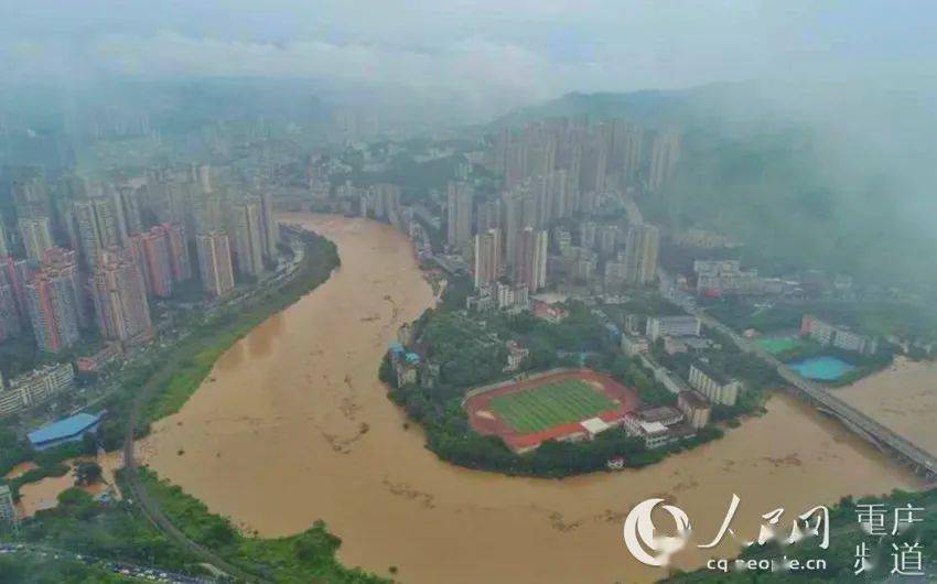 洪峰來襲，背景、事件、影響與時(shí)代重要性解析