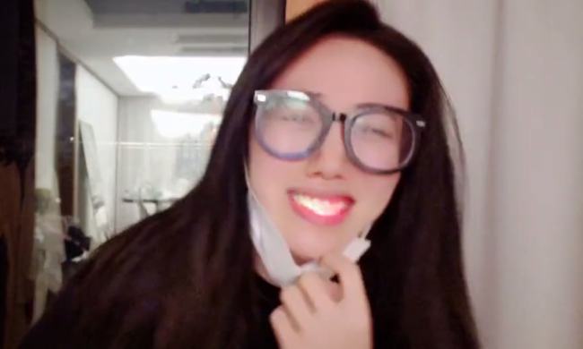 小董最新潮流風(fēng)采揭秘，引領(lǐng)潮流魅力無(wú)限！