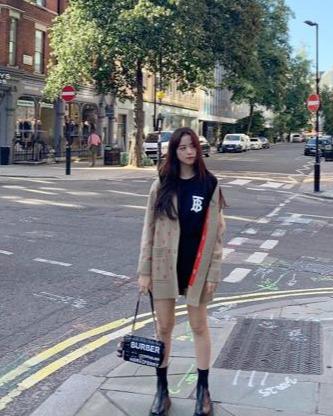 金智秀機場最新動態(tài)，時尚前沿與科技創(chuàng)新的交融之地