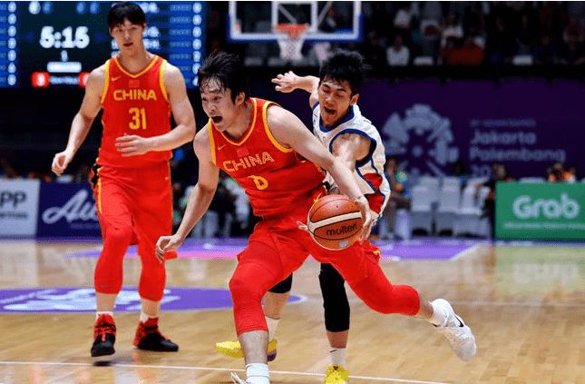 揭秘籃球愛好者隱藏寶藏的特色小店，最新國家隊籃球與小巷中的籃球奇緣