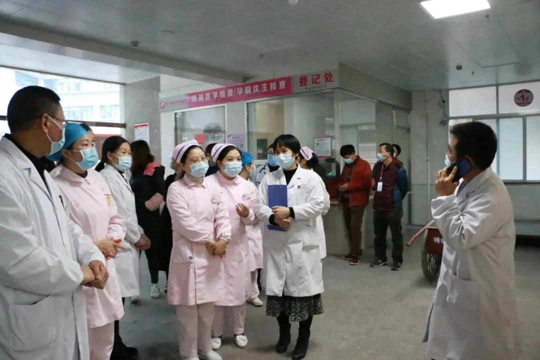 肺炎最新人員動態(tài)，變化帶來力量，學習鑄就自信與成就成就之路