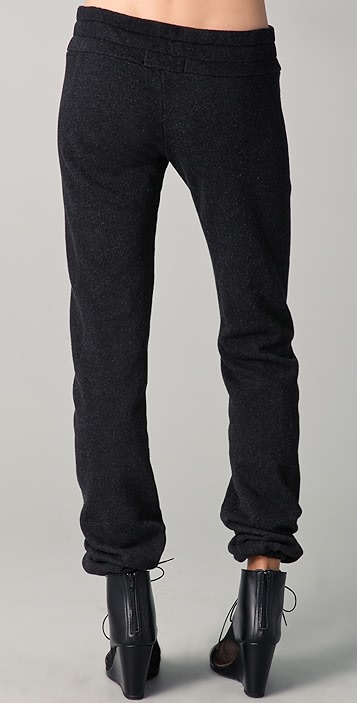 十字褲最新潮流，時尚潮流還是爭議話題？