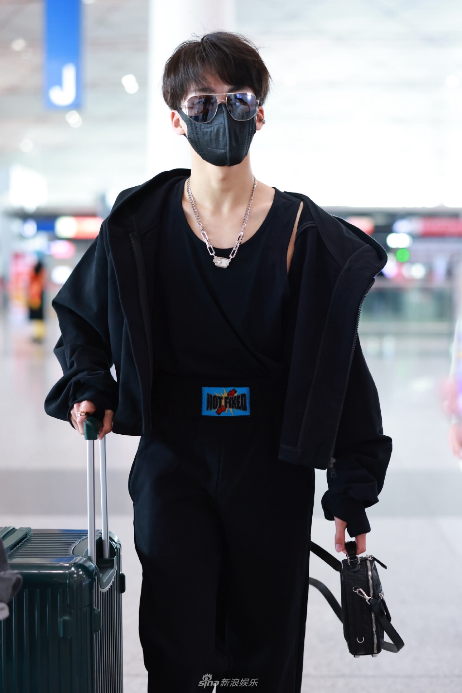 何洛洛機(jī)場最新動(dòng)態(tài)，自然美景的輕松探索之旅