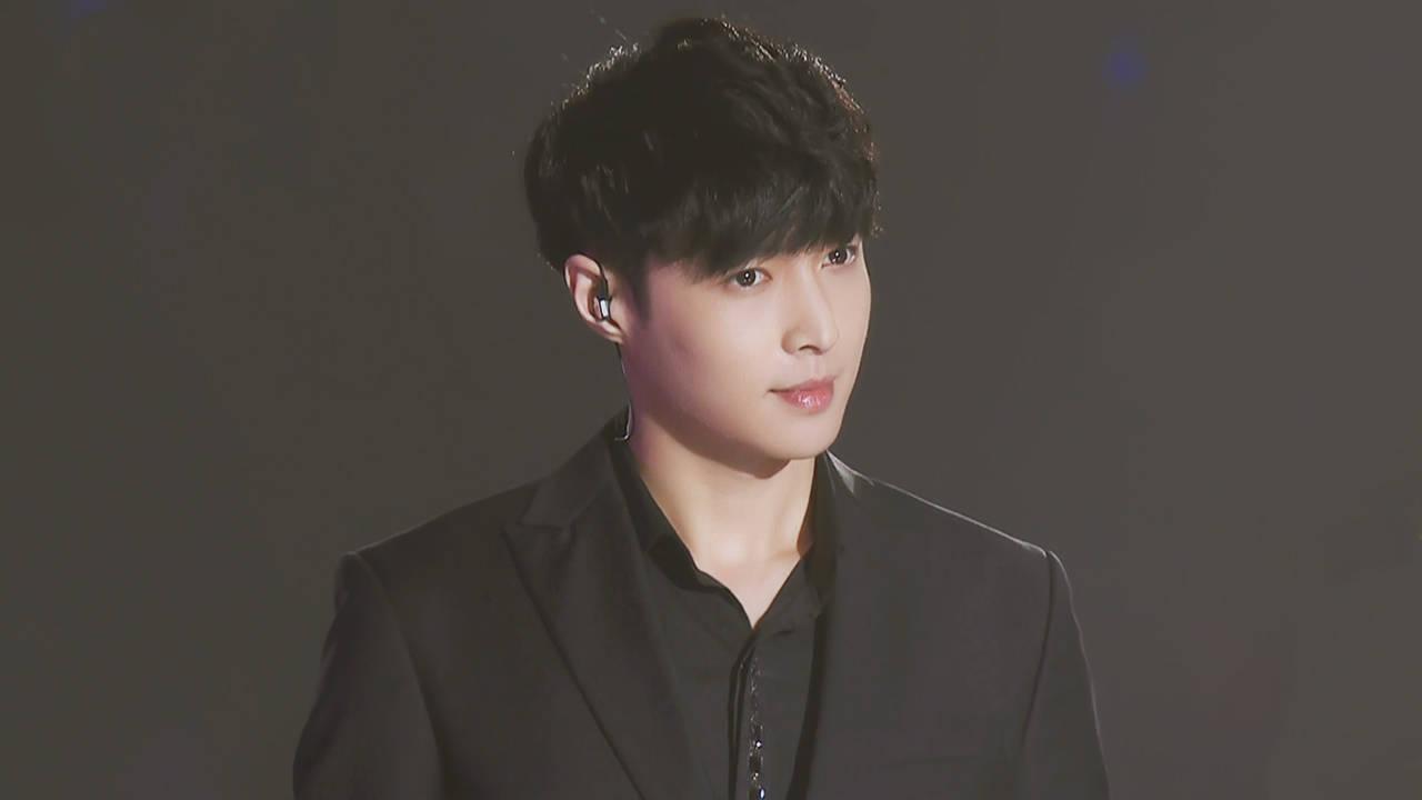 張藝興最新動態(tài)更新，揭秘他的最新狀況