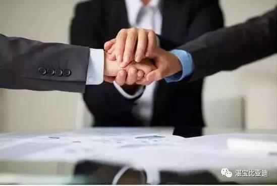 黃金交易最新價格及市場走勢分析，多方觀點與個人立場探討